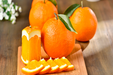 脐橙个大香甜，营养价值很高，这些营养功效你值得拥有