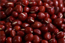 贫血的女性不妨吃些红豆，医生：红豆有5个好处，清热解毒又补血